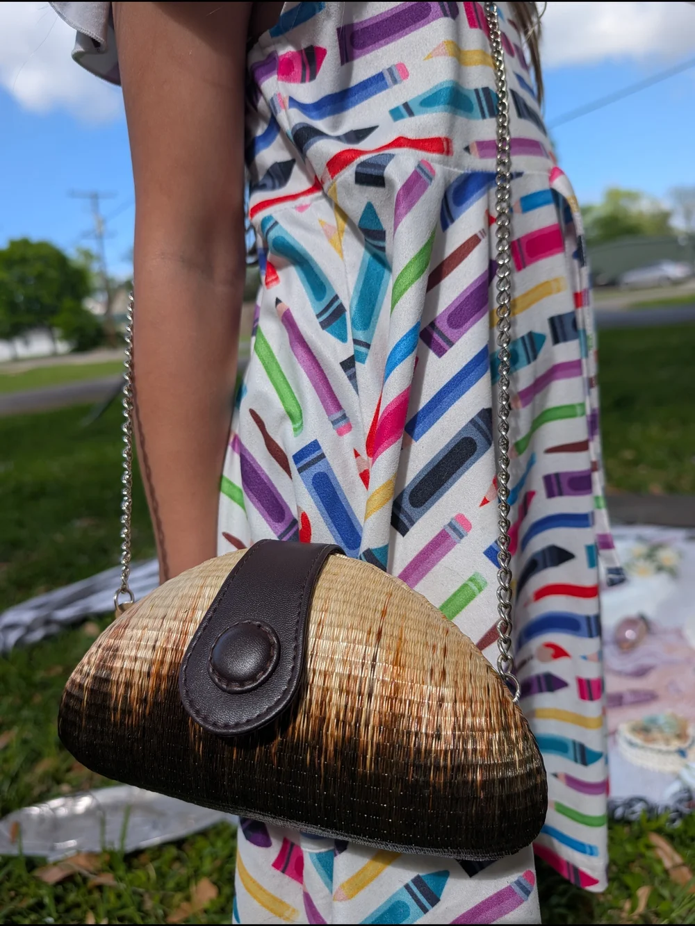 Vintage Le Sac Woven Kultura Straw Rattan Ombre Crossbody Sea Shell Chain Clutch